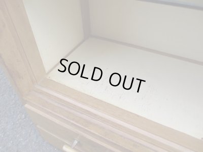 画像16: 昭和レトロ ガラス戸棚 飾り棚