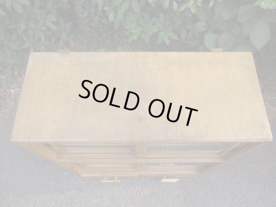 画像7: 昭和レトロ ガラス戸棚 飾り棚