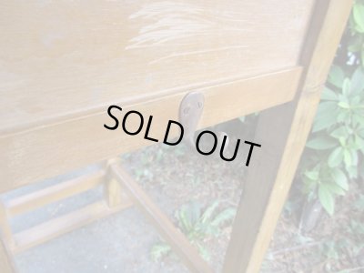 画像9: 昭和レトロ 古い木製の学校机 デスク