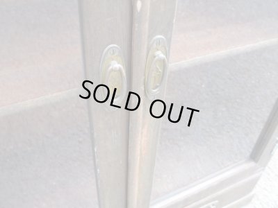 画像15: 昭和レトロ 桜材ガラス棚 本箱