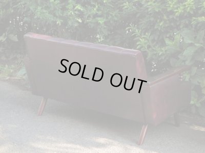 画像3: レトロな2.5人掛けソファ 茶