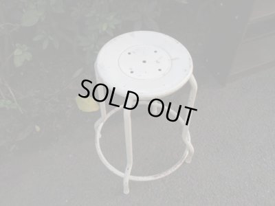 画像2: 古いメタルスツール インダストリアル (2)