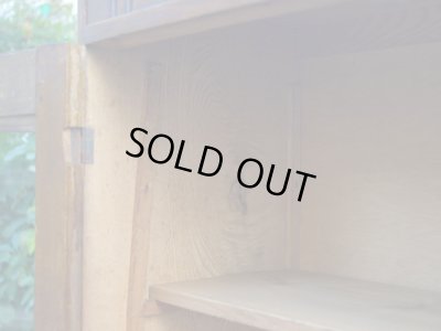 画像13: アンティーク ガラス戸の本箱 キャビネット 収納棚