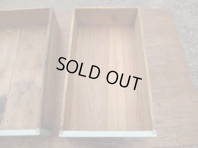 画像14: ペイントされた古い作業台 木製デスク