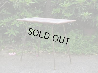 画像3: カラフルに絵の具がのった天板のサイドテーブル(2)