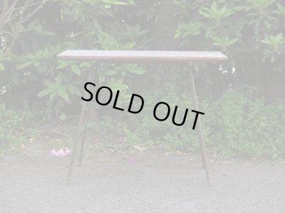 画像3: カラフルに絵の具がのった天板のサイドテーブル(1)