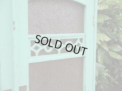 画像13: レトロポップ ペイントされたダイヤガラス戸の本箱 キャビネット