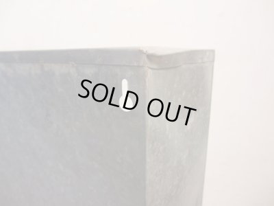 画像10: 古いブリキのマス目棚 スパイスラック