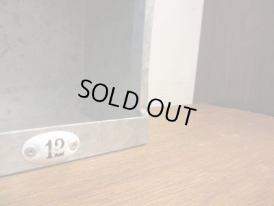 画像8: 古いブリキのマス目棚 スパイスラック