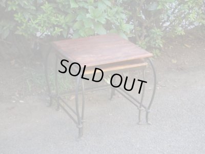 画像2: 古い鉄脚のネストテーブル ヴィンテージ