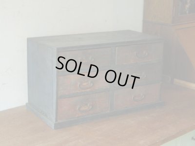 画像2: アンティーク 小ぶりな6杯引出し箪笥 時代家具