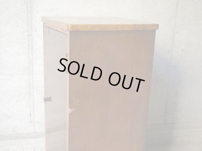 画像10: ヴィンテージ 木味のキャビネット 花台