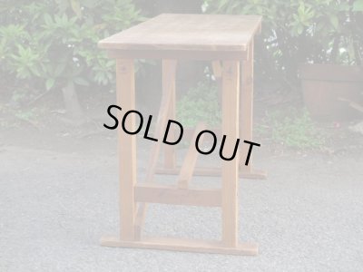 画像4: 古い木味のベンチ