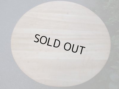 画像4: 明るい木味の鉄脚ラウンドテーブル