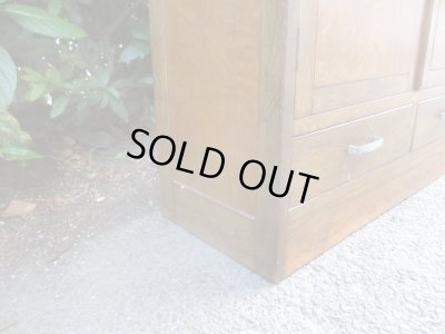 画像13: ヴィンテージ 木味良いガラス本箱 キャビネット 楢材