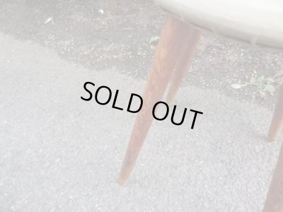 画像8: アンティーク　くすんだカーキ色のリングスツール 丸椅子