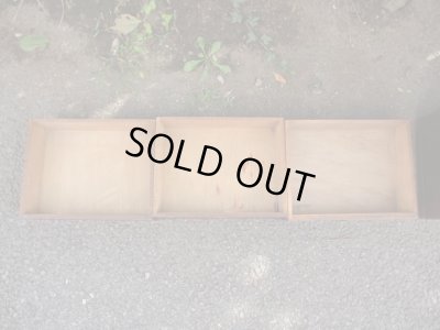 画像10: アンティーク 深い木味の3杯小引出し A4