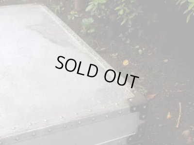 画像11: アンティーク ジュラルミン製トランク