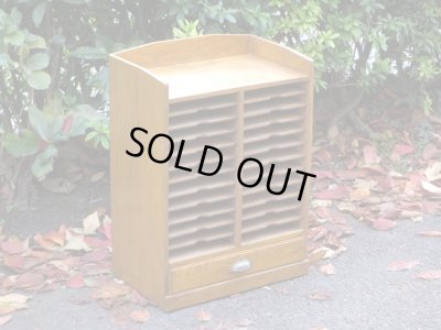 画像3: アンティーク 木味良い レターケース カルテ書類棚