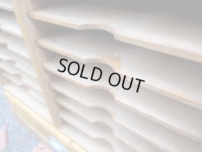 画像13: アンティーク 木味良い レターケース カルテ書類棚