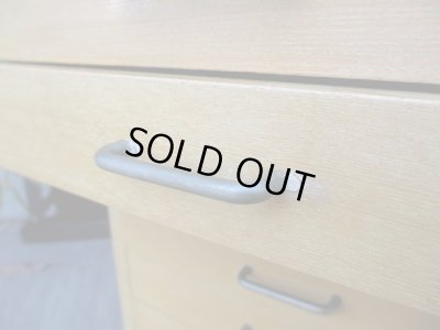 画像11: ヴィンテージ 明るい木味の7杯小引出し A4