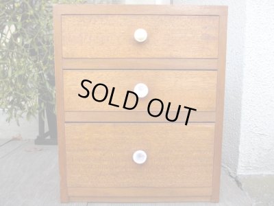 画像4: アンティーク 明るい木味のラワン材 3杯小引出し