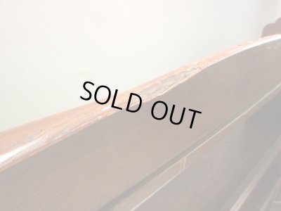 画像8: アンティーク 横長の楔本棚