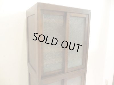 画像4: アンティーク ダイヤガラスのガラス戸棚 食器棚