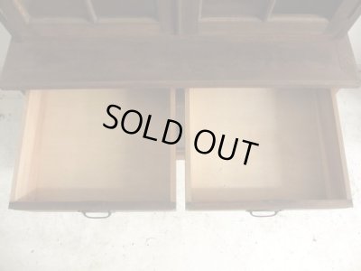 画像13: アンティーク 古い洋館のガラスキャビネット 楢無垢材