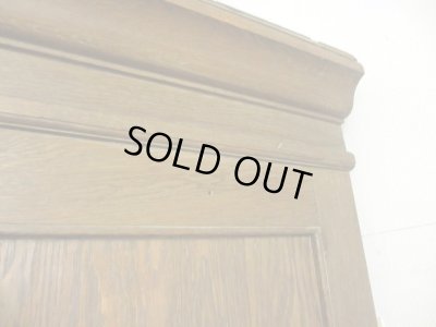 画像8: アンティーク 古い洋館のガラスキャビネット 楢無垢材