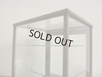 画像4: アンティーク 楢無垢材の5面ガラス卓上ショーケース