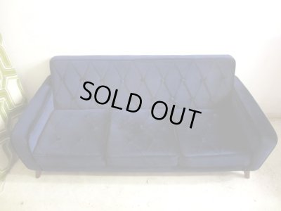 画像2: レトロモダンなネイビーの3人掛けソファ 3P