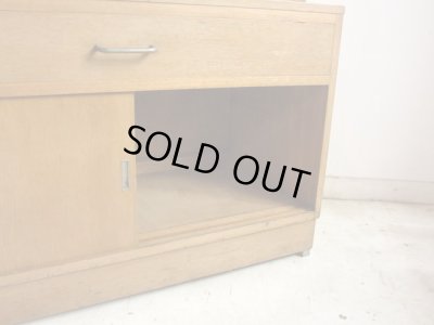 画像6: 木味良い ヴィンテージガラス戸棚 