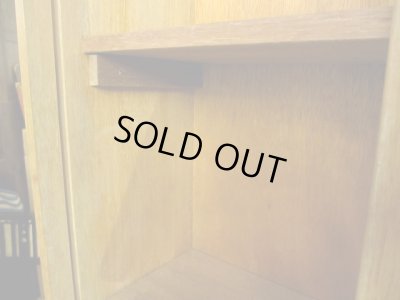 画像9: 木味良い ヴィンテージガラス戸棚 