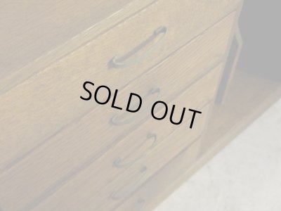 画像8: アンティーク 楢材のブックスタンド付5杯小引出し