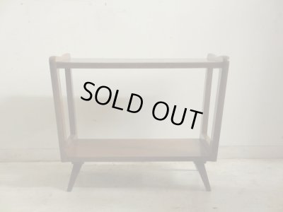 画像4: ヴィンテージ 明るい木味の台形サイドテーブル