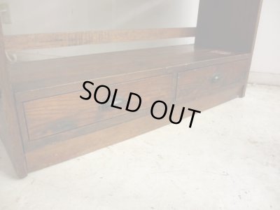 画像11: アンティーク 楢無垢材の重厚なクサビ本棚