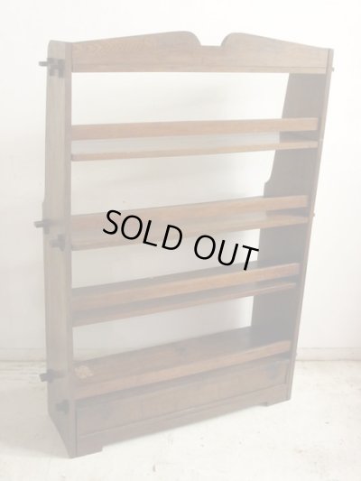 画像3: アンティーク 楢無垢材の重厚なクサビ本棚