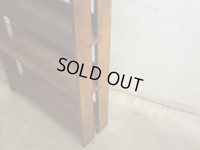 画像10: 明るい木味 古い楢無垢材本棚 ブックシェルフ