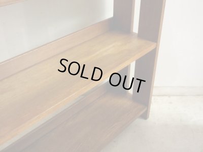 画像9: 明るい木味 古い楢無垢材本棚 ブックシェルフ