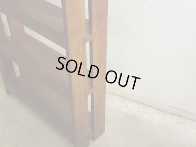 画像11: 明るい木味 古い楢無垢材本棚 ブックシェルフ