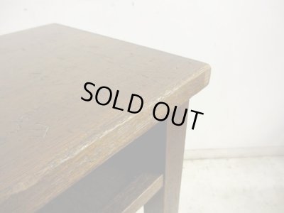 画像8: 昭和レトロ 古い学校の机 木製デスク (1)