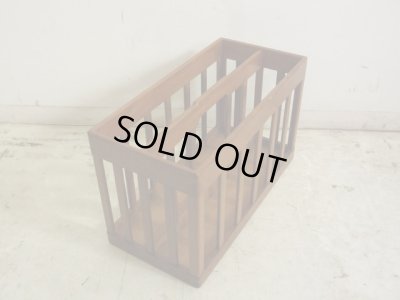 画像3: 北欧デザイン チーク材 格子の壁掛けマガジンラック