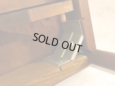 画像16: 深い木味のエクステンションダイニングテーブル 