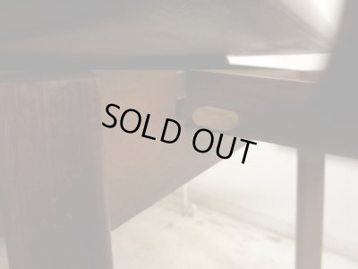 画像12: 深い木味のエクステンションダイニングテーブル 