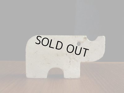 画像2: イタリア Flli Mannelli社 大理石トラヴァーチンの動物 サイ