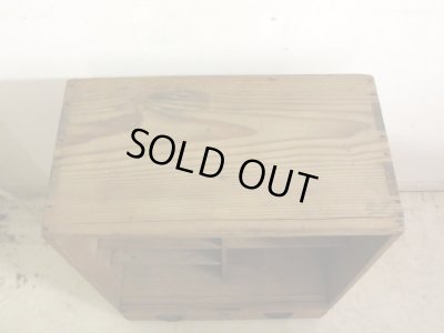 画像7: アンティーク 乾いた木味の素朴な収納棚