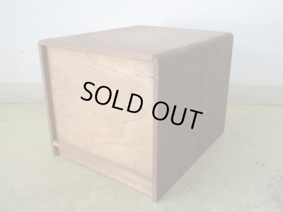 画像4: アンティーク 小ぶりなナラ材3杯小引出し ネームプレート付