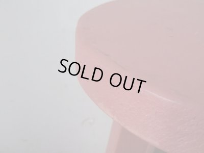 画像8: ヴィンテージ ぼってりしたピンクの丸椅子 スツール