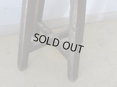 画像8: アンティーク 塗装の剥げたスツール 丸椅子